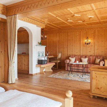 Hotel Laerchenhof Natur Seefeld in Tirol Bagian luar foto