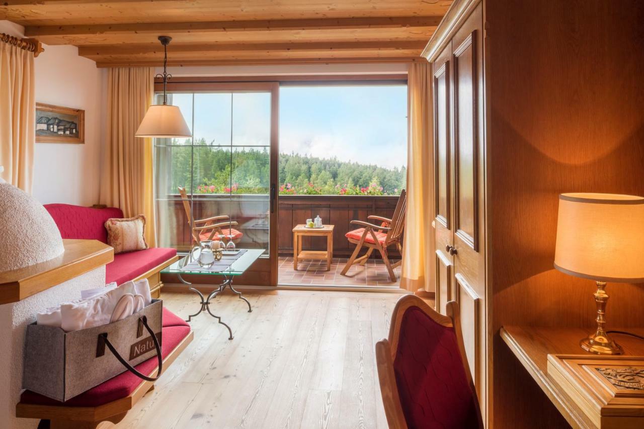 Hotel Laerchenhof Natur Seefeld in Tirol Bagian luar foto